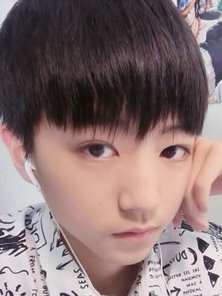 鹿晗吴亦凡王俊凯王源 10大小鲜肉男星发型大PK