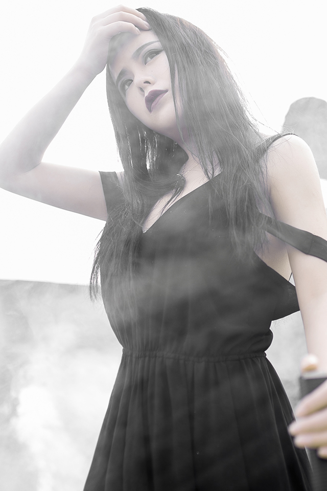 苹果美女手机壁纸 精选性感养眼的欧美非主流美女手机壁纸