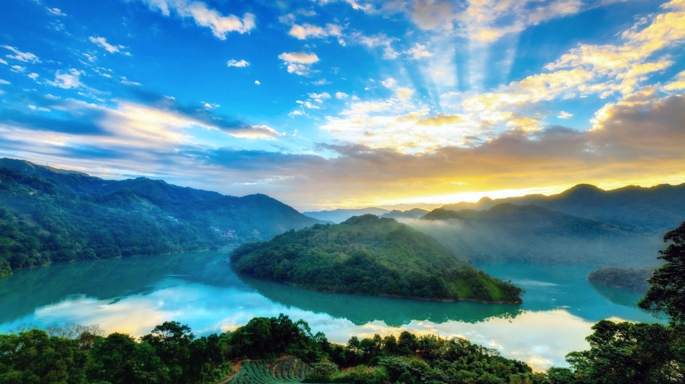 优美山水风景桌面壁纸