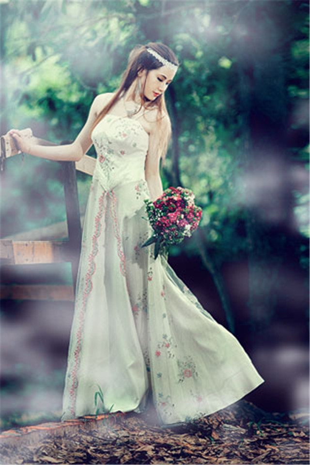 唯美梦幻丛林仙子美女养眼写真手机壁纸