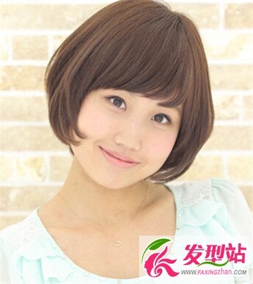 2015年流行女生齐刘海短发发型 颇时尚有个性