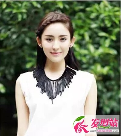 短发怎么编好看　看娜扎教你扎头发
