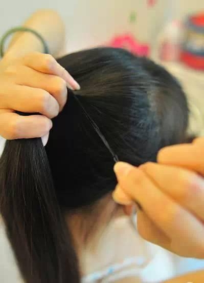 8款简单又好看的编发 一分钟就能学会