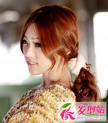 女生时尚韩系长发发型 直发&卷发演绎不同气质