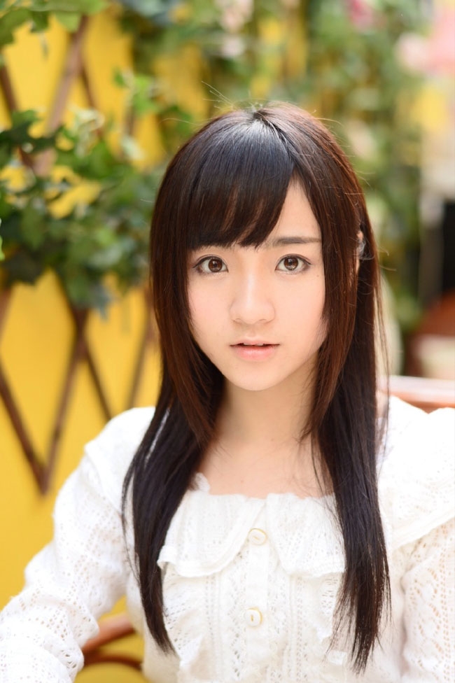 美女莫寒小清新写真 风姿绰约