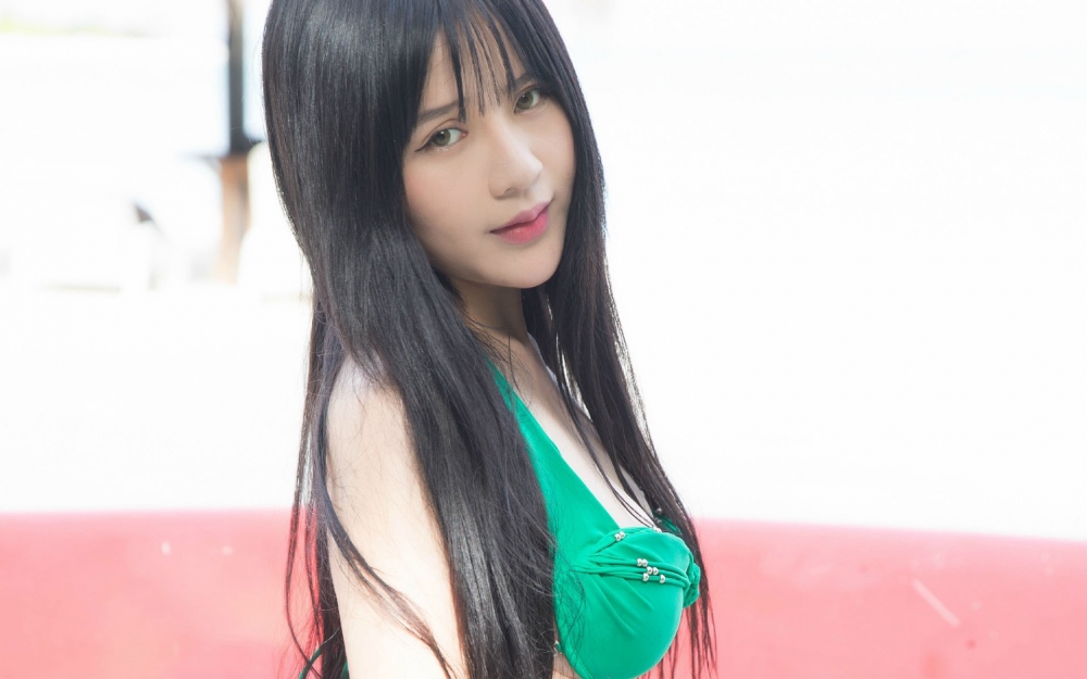 性感比基尼大胸嫩模八宝icey写真高清壁纸