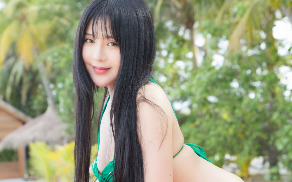 性感比基尼大胸嫩模八宝icey写真高清壁纸