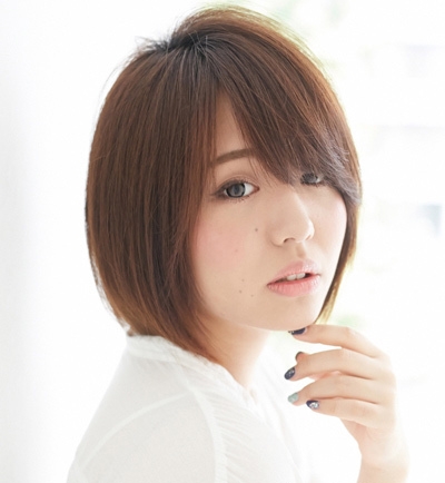 潮流发型女短发 微卷内扣最迷人