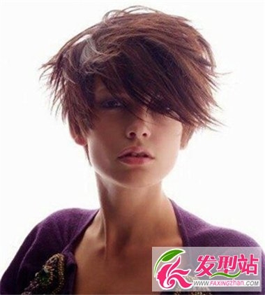 夏季适合什么样的发型呢？ 欧美短发也是很不错的选择