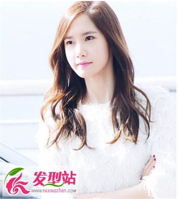 中长发女生最新韩式发型 甜美温雅设计最迷人