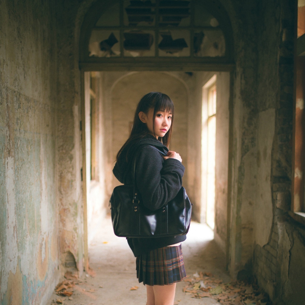 少女冬日日系JK制服写真平板高清图片