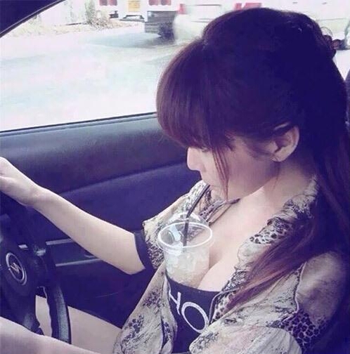 胸小没人摸 胸大用处多