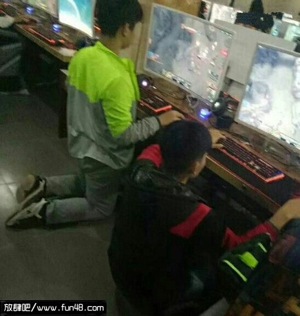 这可是排位赛啊，就算跪着也要打完！