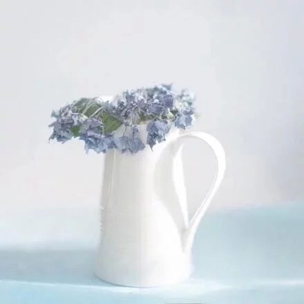倾尽几许，唯有自己明白