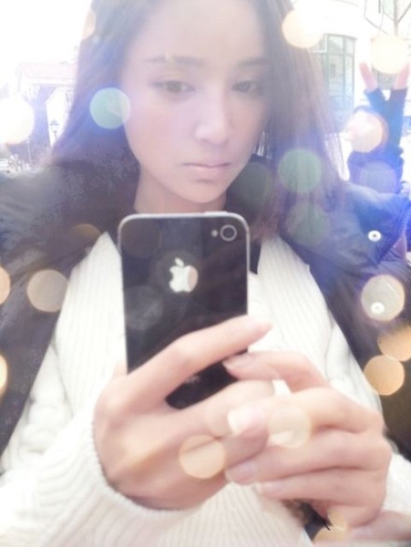 小清新女生张歆艺搞怪生活照