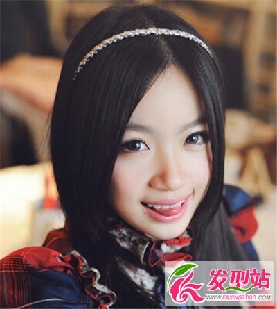 清纯甜美长发女生 打造纯情小美人