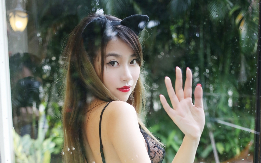 性感模特许诺大尺度情趣诱惑写真图电脑高清桌面壁纸