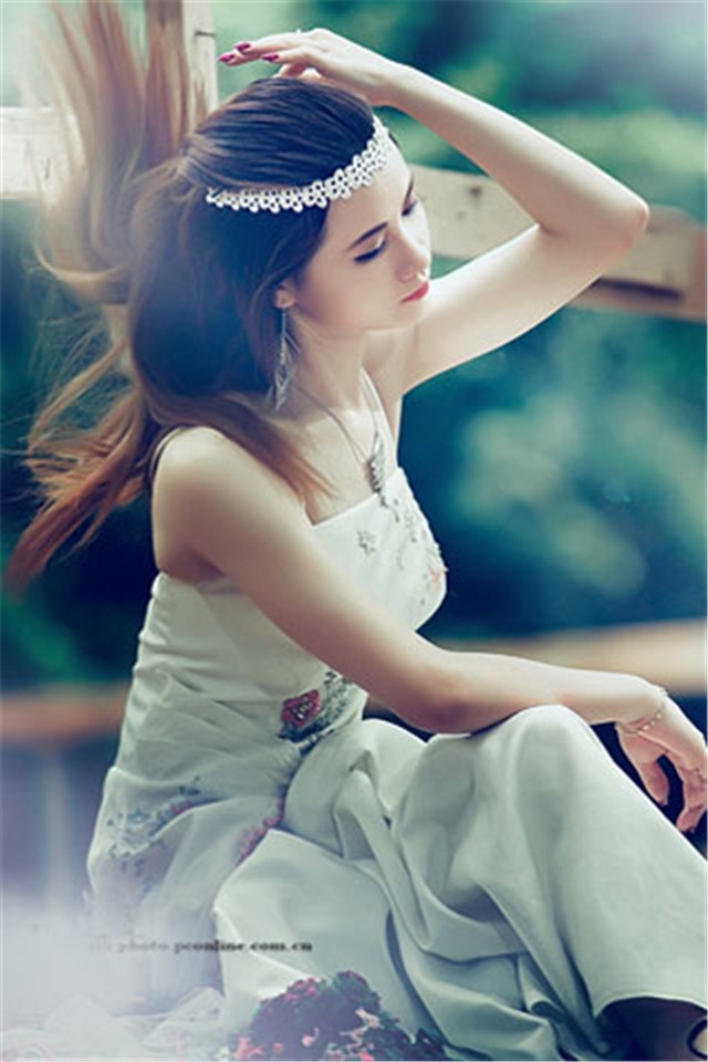 唯美梦幻丛林仙子美女养眼写真手机壁纸
