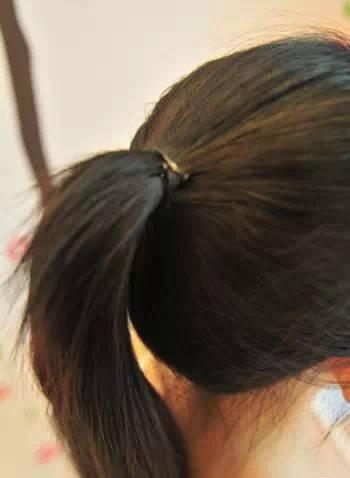 8款简单又好看的编发 一分钟就能学会