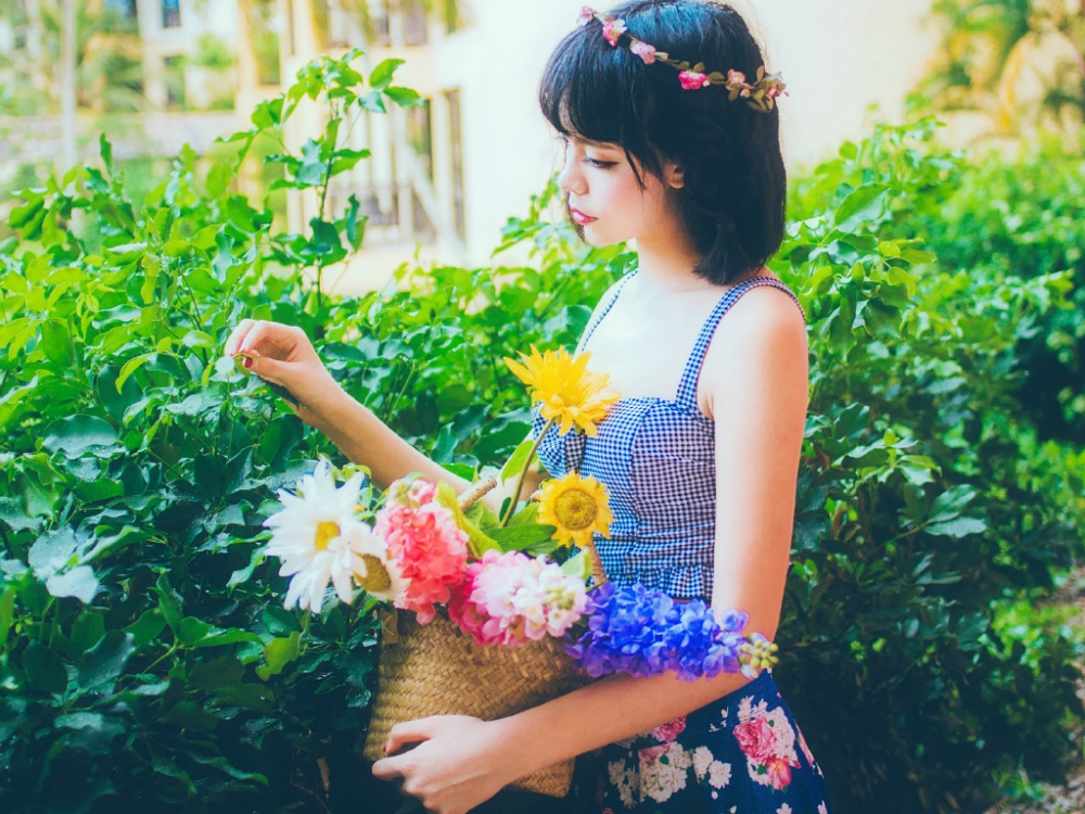 清新泳衣少女写真平板壁纸下载 第一辑
