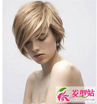 夏季适合什么样的发型呢？ 欧美短发也是很不错的选择