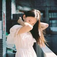 希望时光送来的人都不会走_小清新女生头像