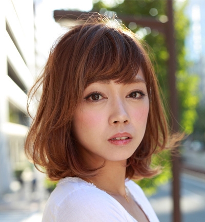 潮流发型女短发 微卷内扣最迷人