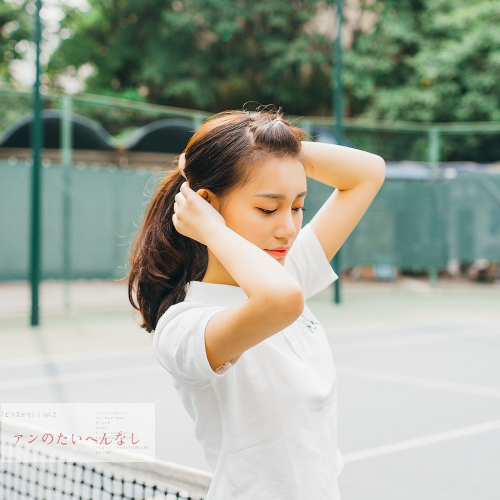 元气少女运动风写真iPad壁纸