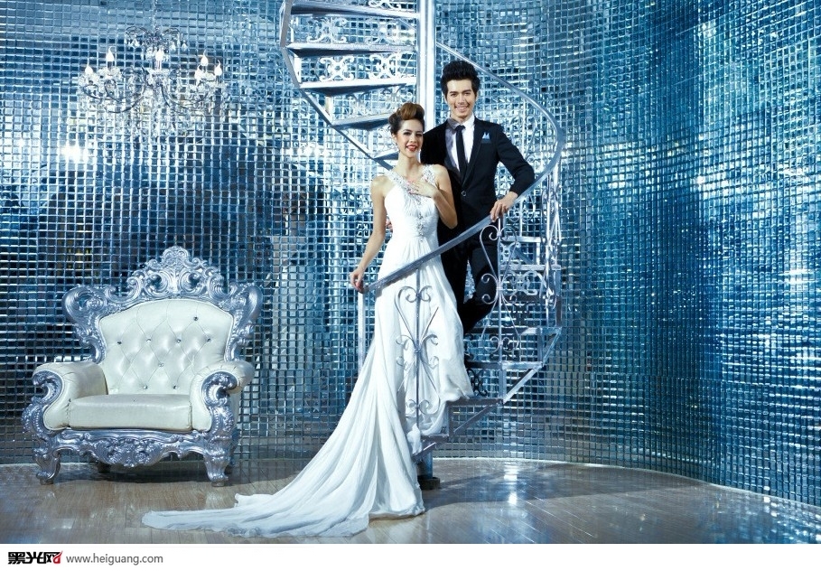 Falling In Love 婚纱照