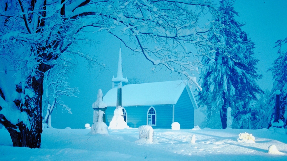 寒冬乡下教堂高清雪景壁纸
