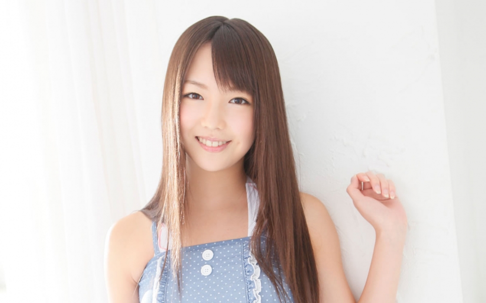 日本美少女团体甜美写真电脑桌面壁纸