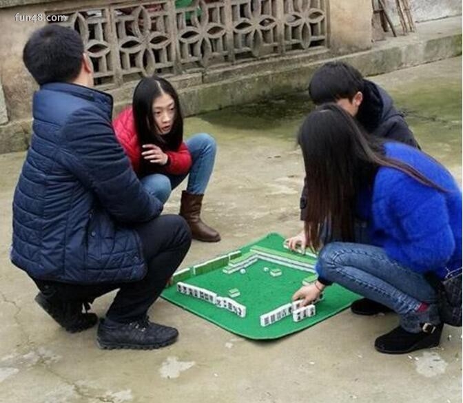 没有桌子也要打麻将
