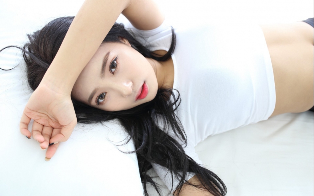 精选韩国美女高清壁纸桌面壁纸