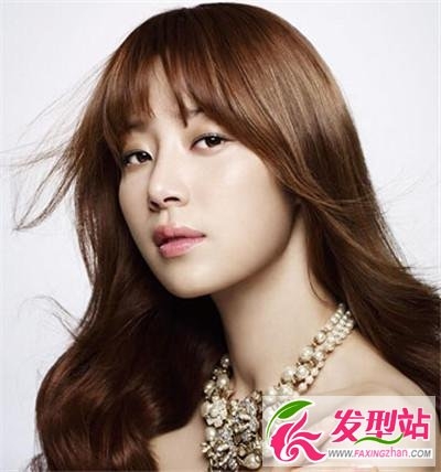 清纯甜美长发女生 打造纯情小美人