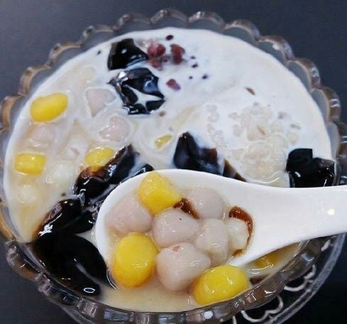 这个时间点只想来一份冰冻的仙草芋圆