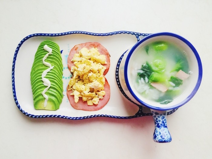 别诱惑我，我不饿