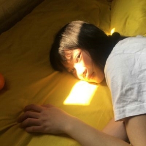 没想过我们会在一起  清新温柔小女生微信头像