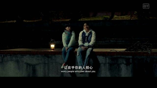 就算分隔两地 也不要让在乎你的人担心 ​​​