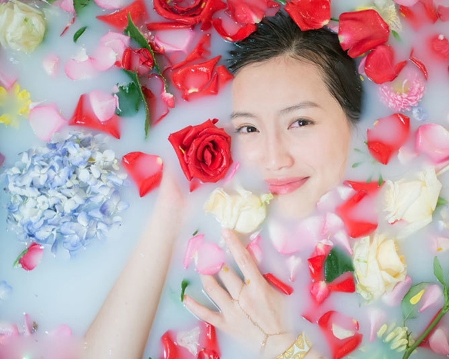 苏青粉光若腻写真大片大曝光