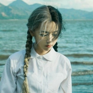 没想过我们会在一起  清新温柔小女生微信头像