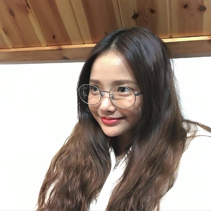 korea girl 夏允秀