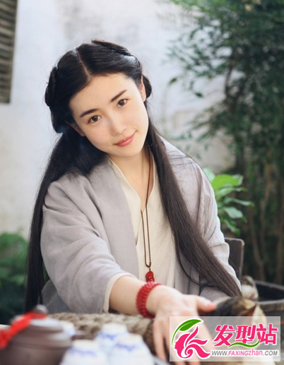 女生长发及腰发型设计 长发染发烫发扎发发型盘点