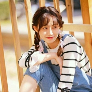 下个路口再等你  小清新甜美女生qq头像