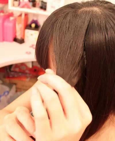 8款简单又好看的编发 一分钟就能学会