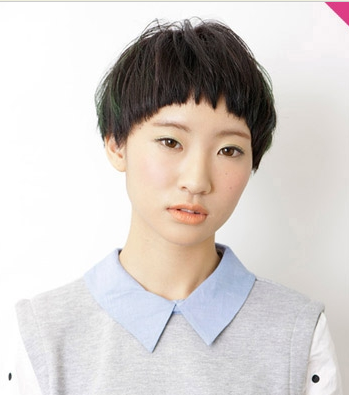 漂亮女生齐刘海短发发型图片 梨花头+波波头