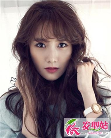 气质长发美女 百变性感妩媚