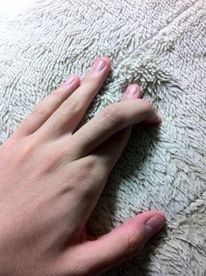 10个有难度的手势 一般人做不到