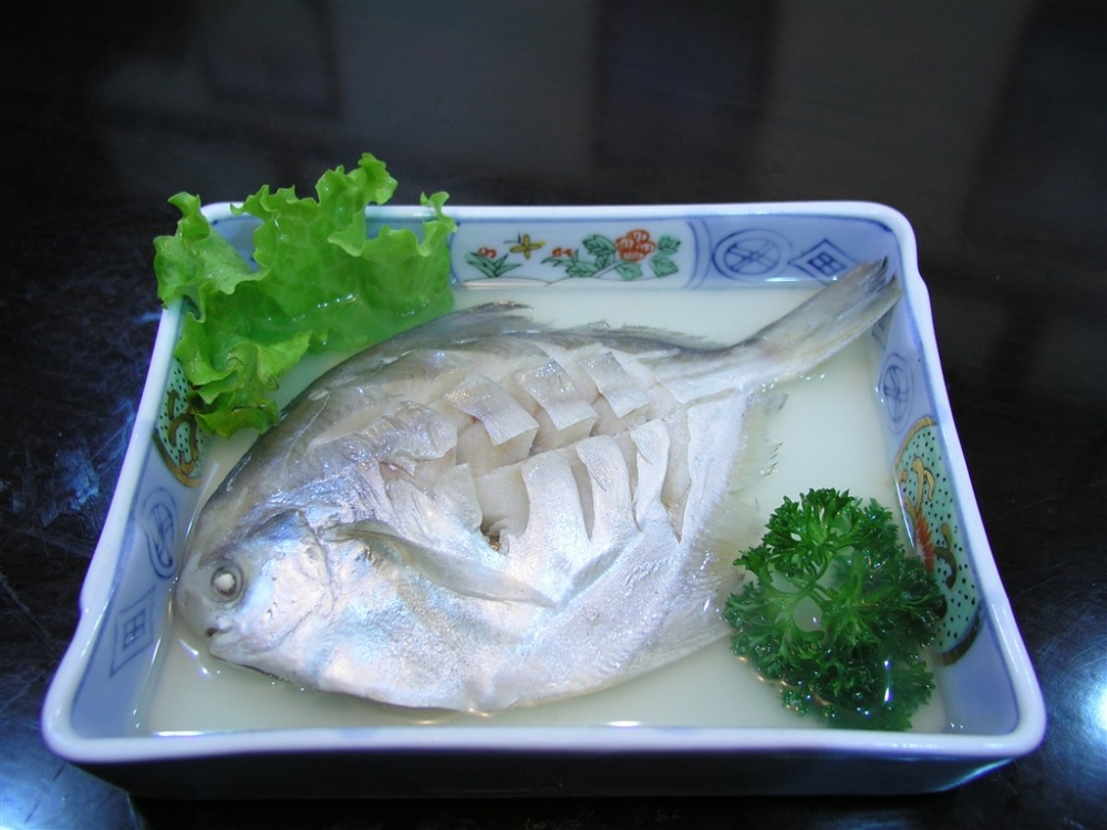 酒蒸平鱼日式韩式美食素材图片