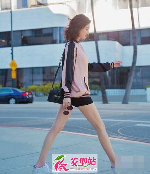 短发搭配什么服装好看 很休闲时尚的短发搭配技巧