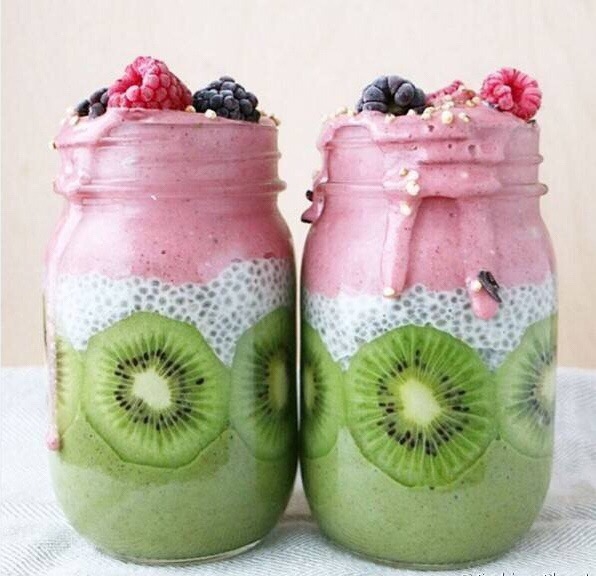 五彩缤纷的水果冰沙 smoothies 看得我少女心砰砰砰的！